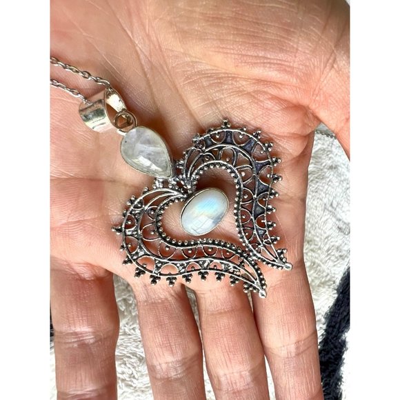 Handmade Jewelry - 925 Ornamental Rainbow Flash Moonstone Pendant Necklace